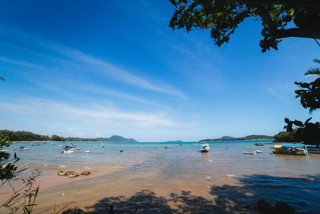 Rawai View Beachfront Екстериор снимка