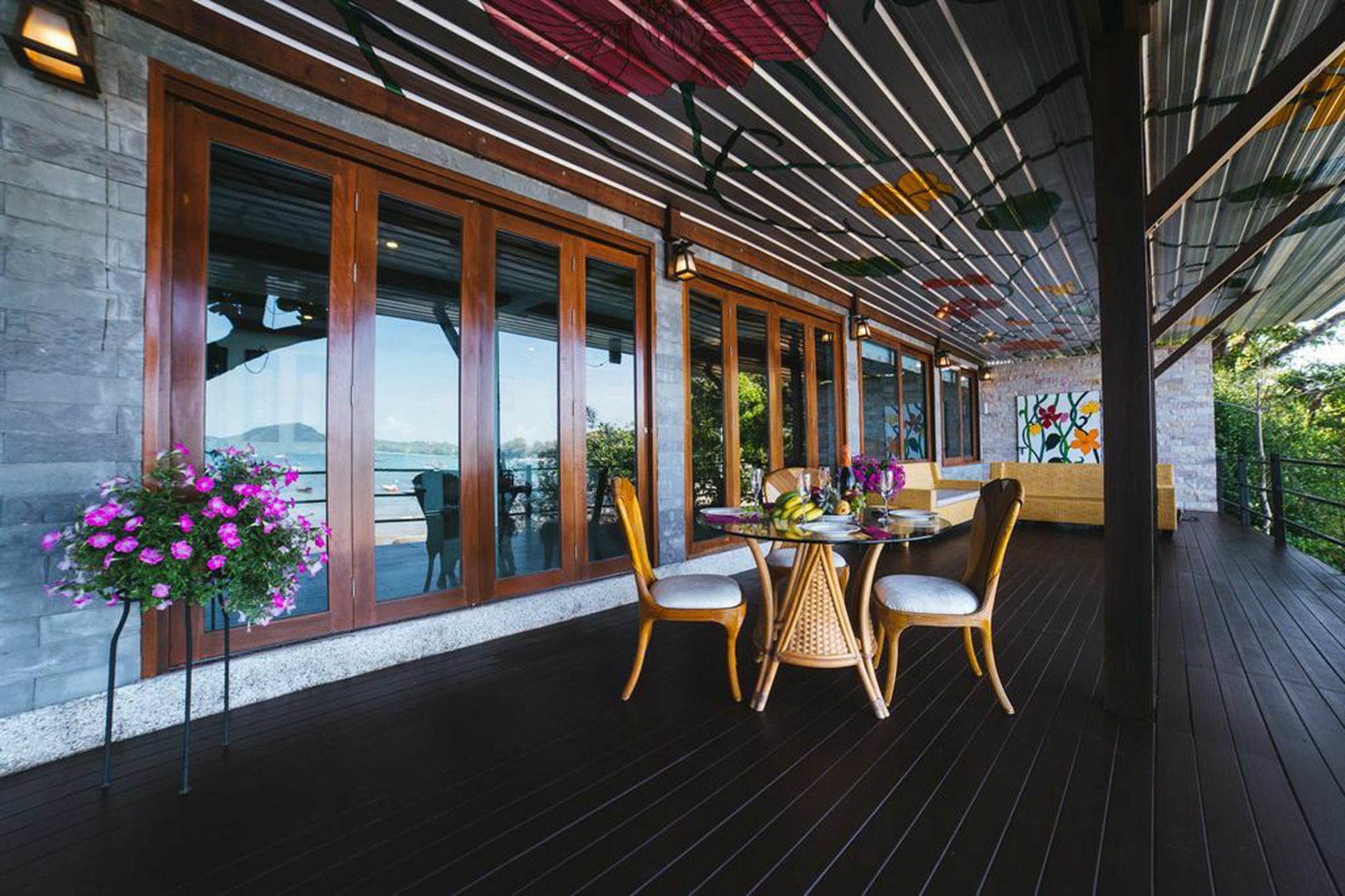 Rawai View Beachfront Екстериор снимка